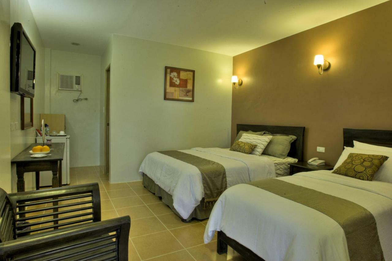 Hotel Tagaytay Wingate Manor Tagaytay City Exterior foto